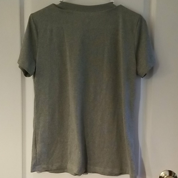 Nike Dri Fit Tee - Picture 3 of 4